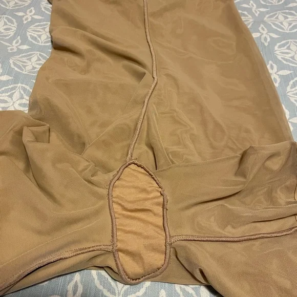 Spanx Assets shaper - Picture 3 of 3